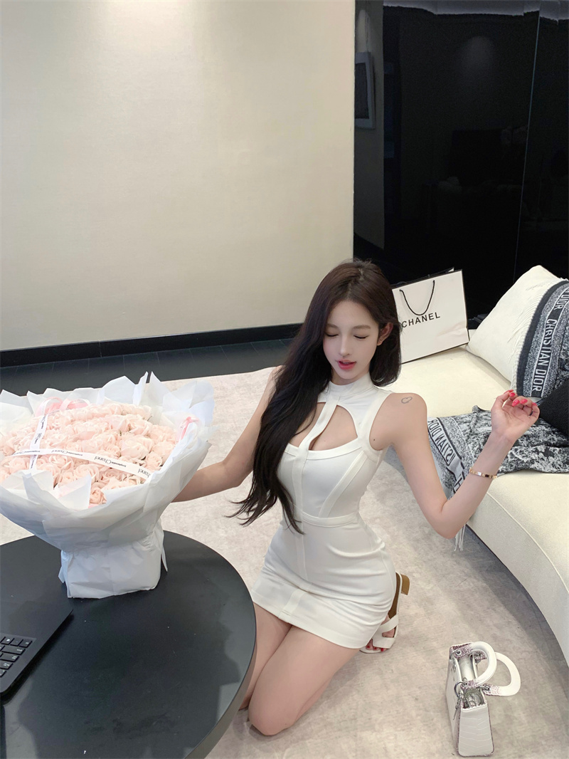 White Sleeveless Bodycon Knit Dress for Women - Image 4