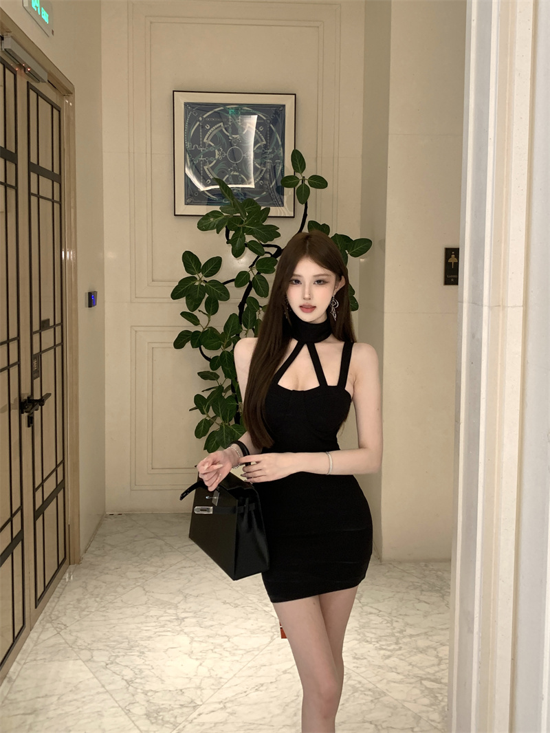 Sexy Sleeveless Bodycon Mini Dress in Black Knit - Image 4