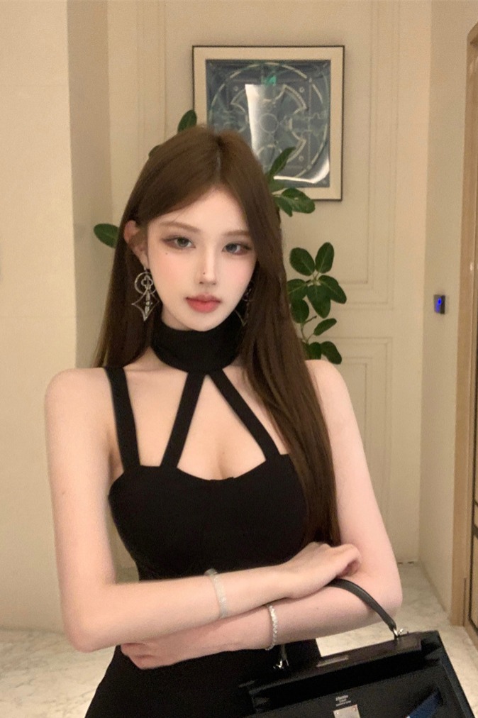 Sexy Sleeveless Bodycon Mini Dress in Black Knit - Image 5